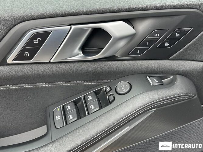 BMW X5 4.5e 43 interauto-car