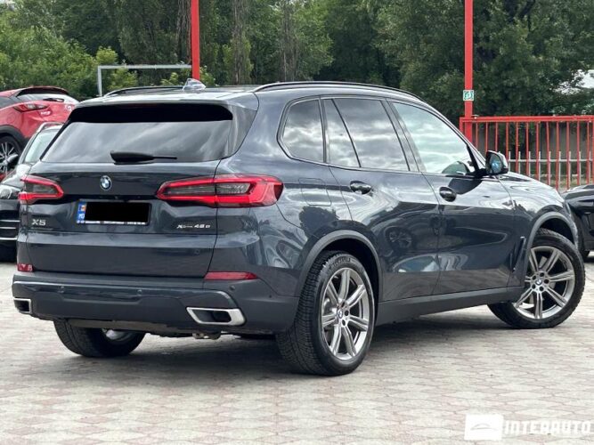 BMW X5 4.5e 38 interauto-car