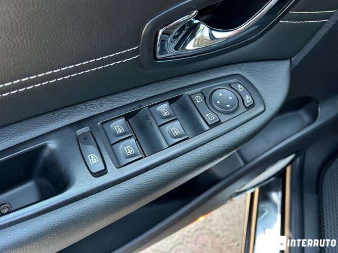 Renault Grand Scenic 37 interauto-car