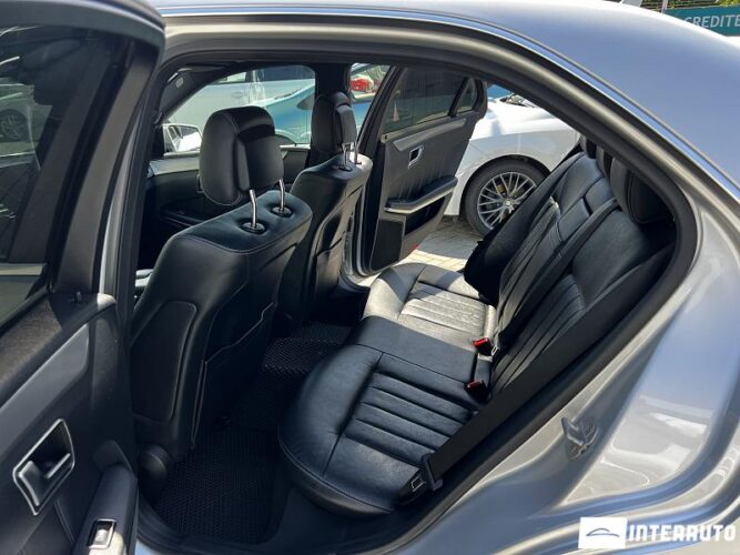 Mercedes E 220 34 interauto-car