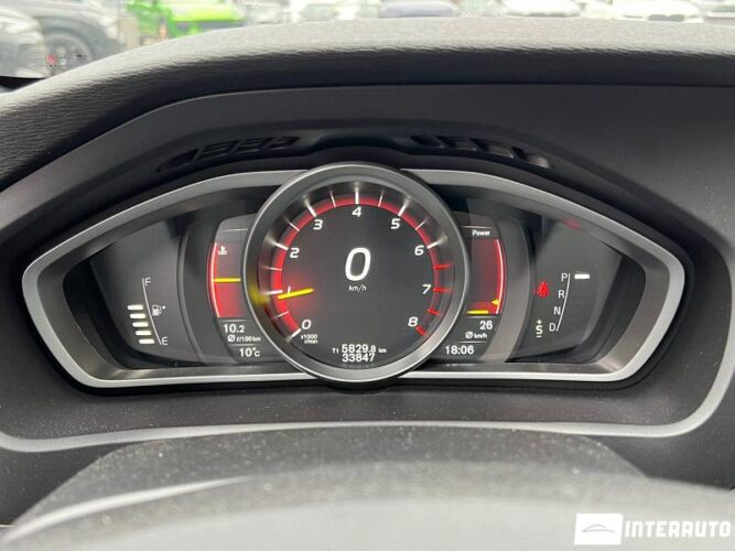 Volvo V 40 35 interauto-car