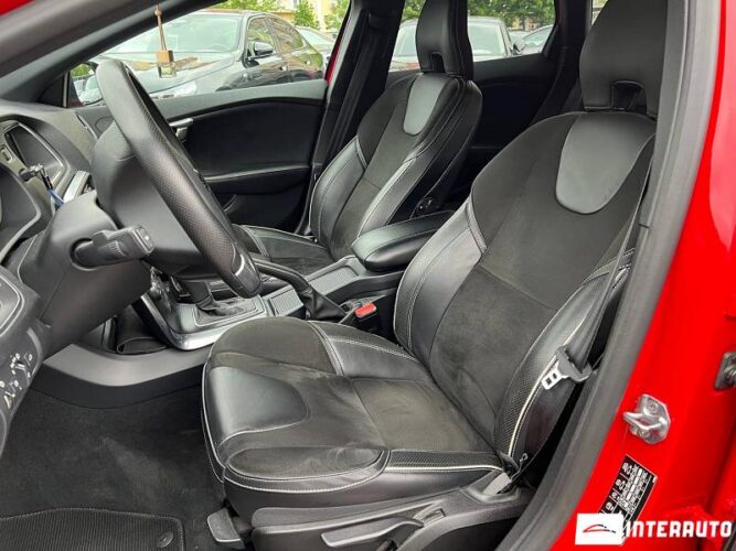 Volvo V 40 32 interauto-car