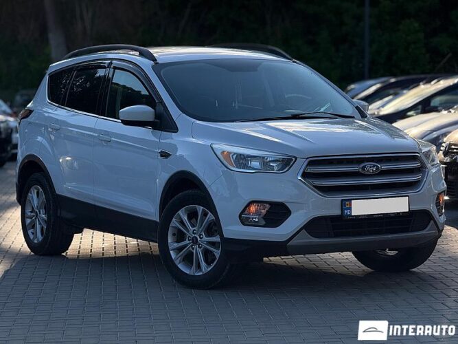 Ford Escape 32 interauto-car