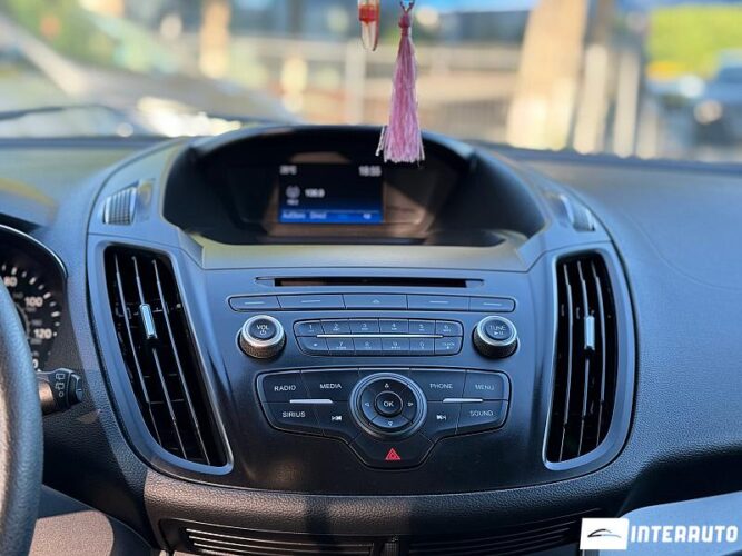 Ford Escape 41 interauto-car