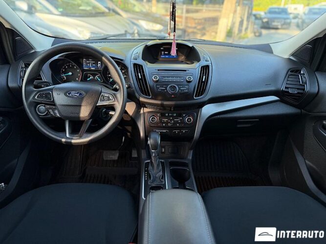 Ford Escape 38 interauto-car