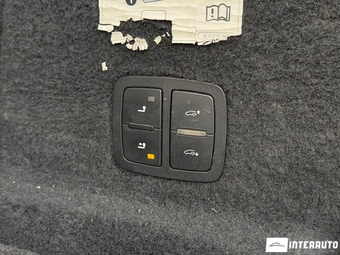 Audi Q7 63 interauto-car