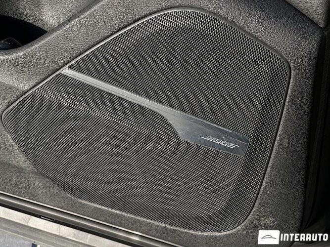 Audi Q7 51 interauto-car