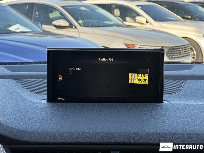 Audi Q7 42 interauto-car