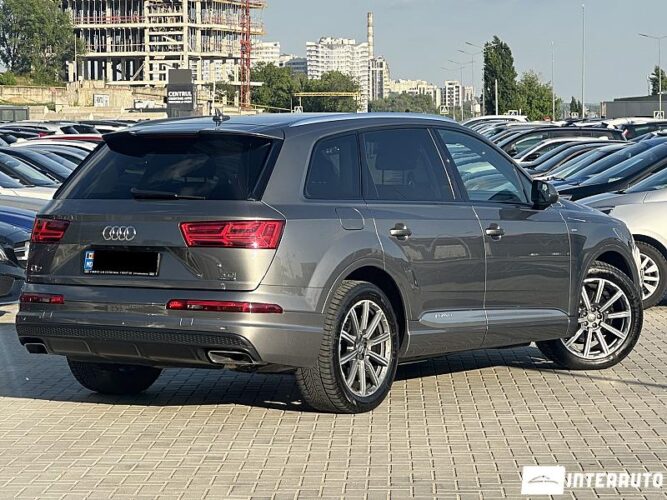 Audi Q7 36 interauto-car