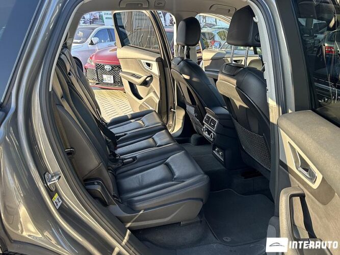 Audi Q7 48 interauto-car