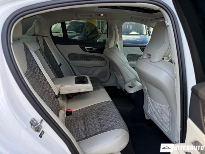 Volvo S 60 52 interauto-car