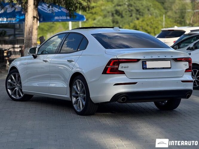 Volvo S 60 36 interauto-car
