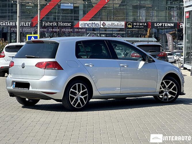 Volkswagen Golf 33 interauto-car