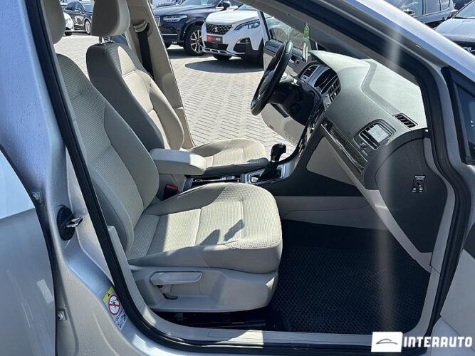 Volkswagen Golf 44 interauto-car