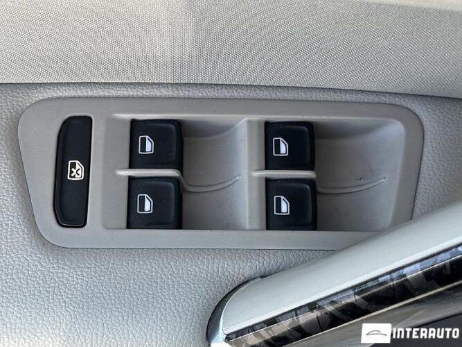 Volkswagen Golf 47 interauto-car