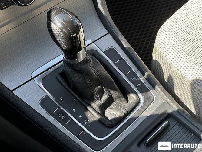 Volkswagen Golf 41 interauto-car