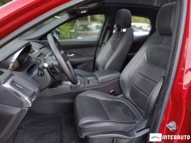 Jaguar E-Pace 36 interauto-car