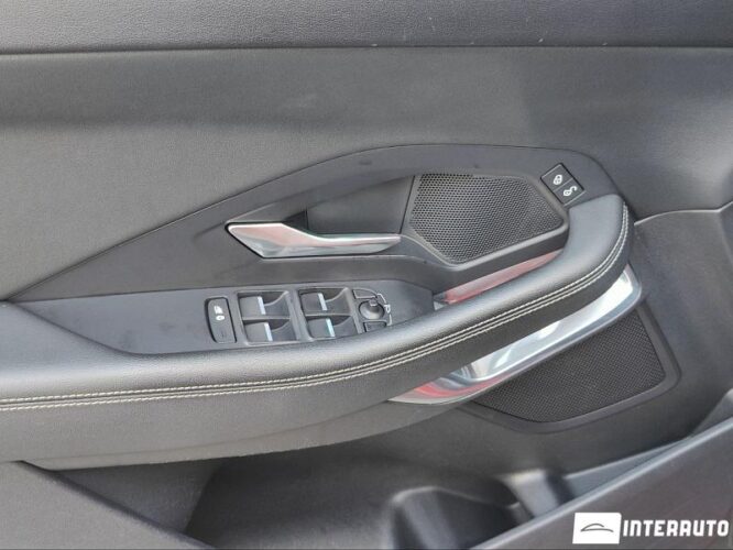 Jaguar E-Pace 47 interauto-car