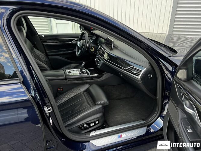BMW 745e 46 interauto-car