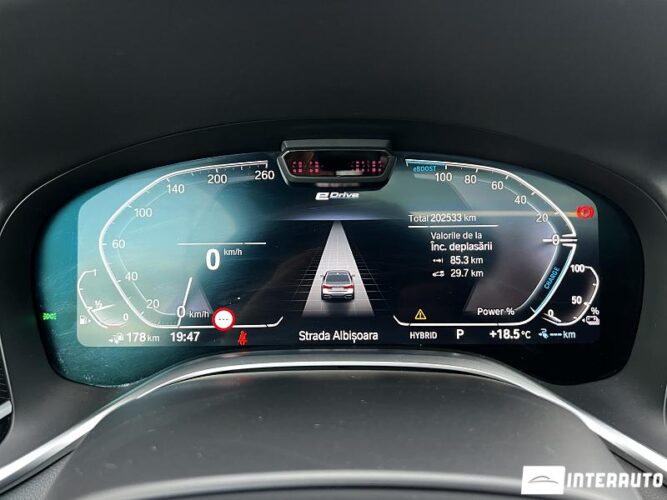 BMW 745e 52 interauto-car