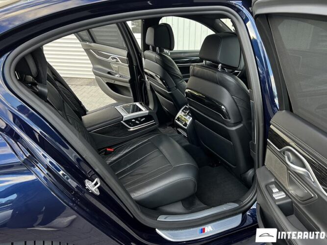 BMW 745e 47 interauto-car