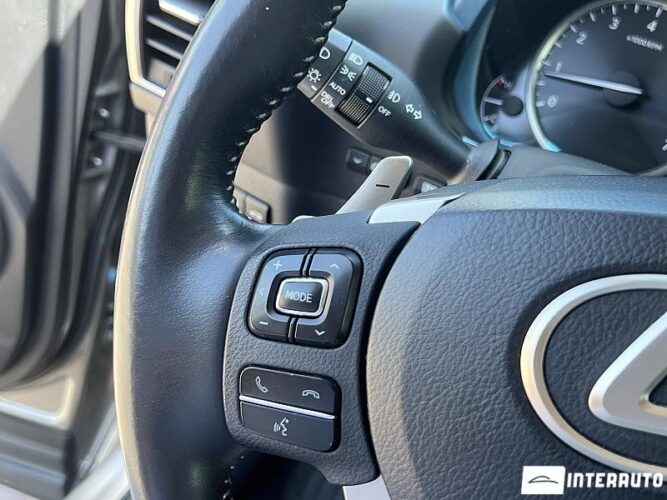 Lexus NX 300 43 interauto-car