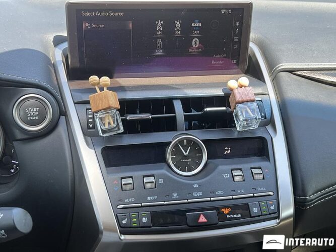 Lexus NX 300 48 interauto-car