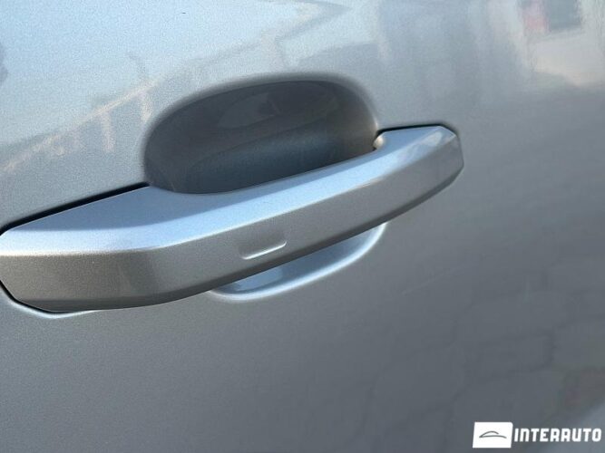 Audi Q5 35 interauto-car