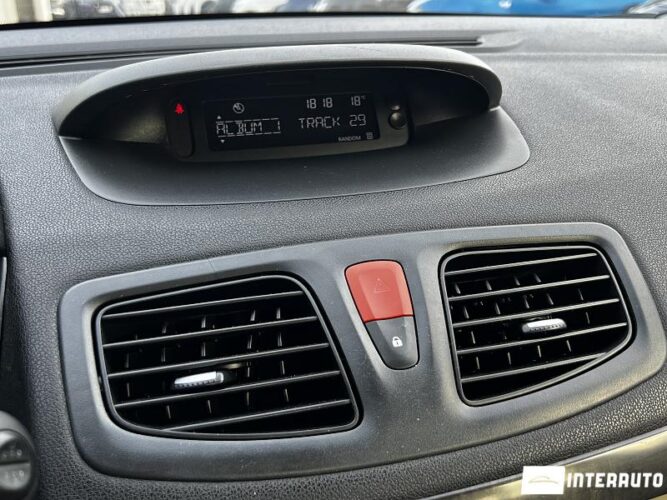 Renault Fluence 41 interauto-car