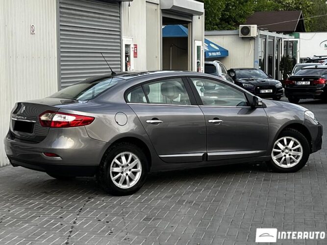 Renault Fluence 33 interauto-car