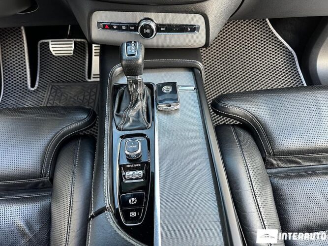 Volvo XC 90 58 interauto-car