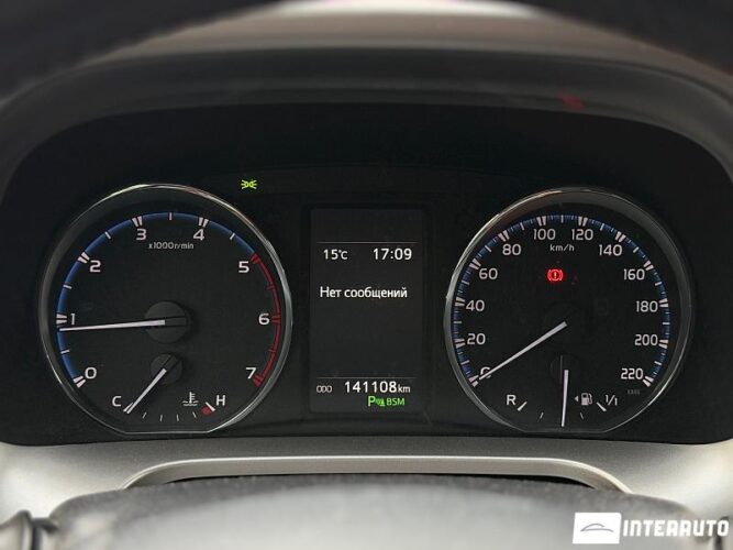 Toyota Rav-4 46 interauto-car