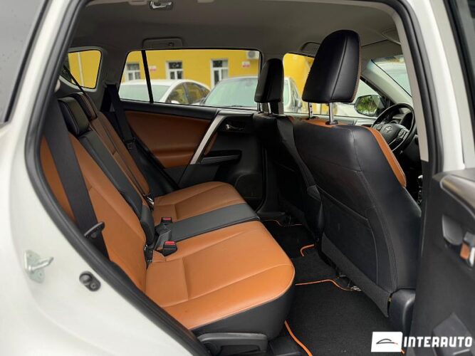 Toyota Rav-4 52 interauto-car