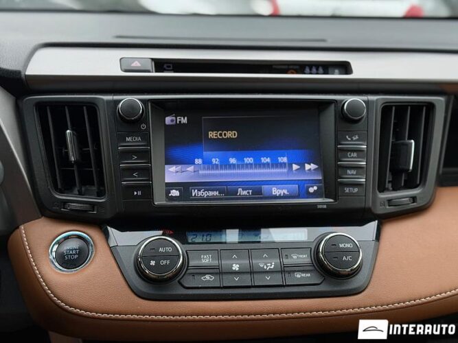 Toyota Rav-4 47 interauto-car