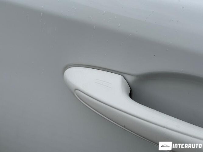 Toyota Rav-4 39 interauto-car