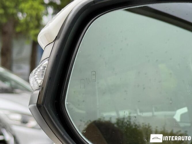 Toyota Rav-4 38 interauto-car