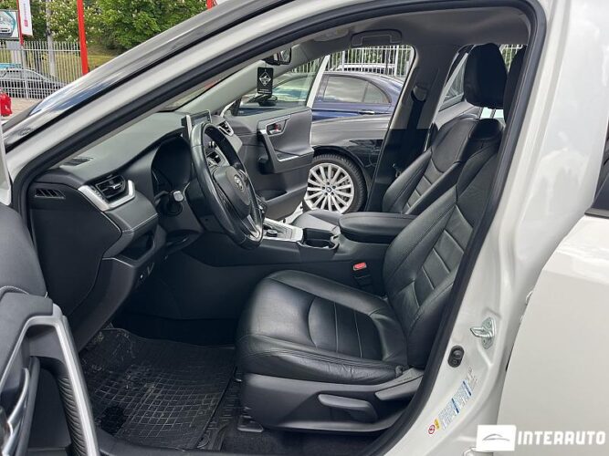 Toyota Rav-4 30 interauto-car