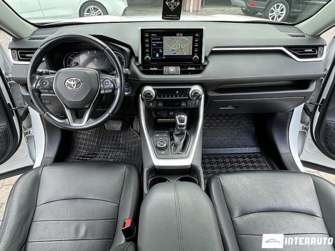 Toyota Rav-4 31 interauto-car