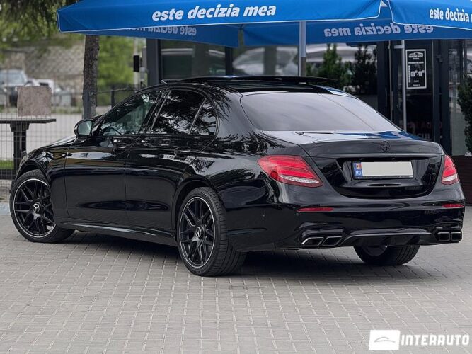 Mercedes E 220 36 interauto-car