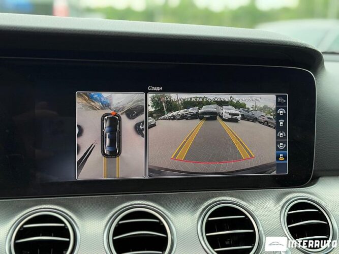 Mercedes E 220 47 interauto-car