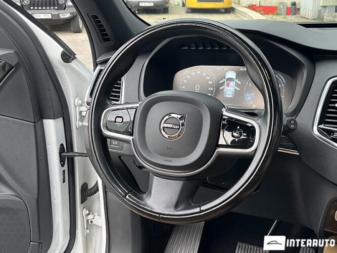 Volvo XC 90 43 interauto-car