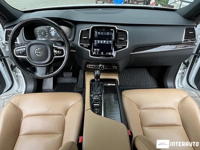 Volvo XC 90 42 interauto-car