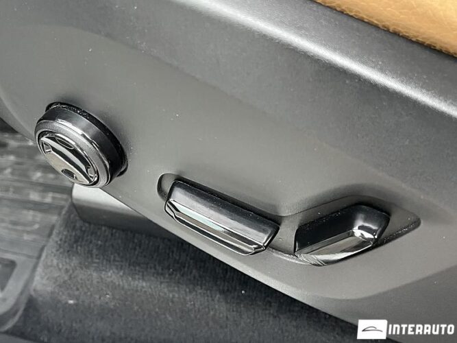 Volvo XC 90 41 interauto-car