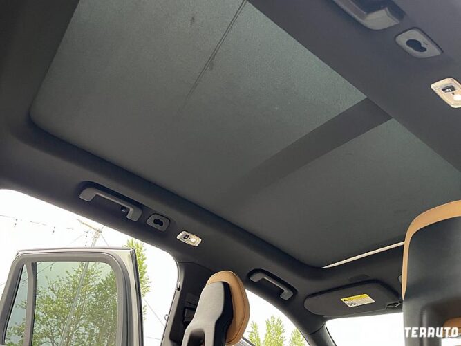 Volvo XC 90 51 interauto-car