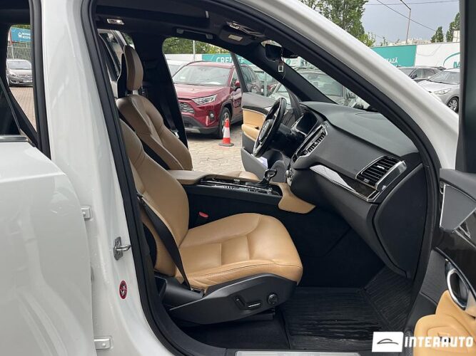 Volvo XC 90 52 interauto-car