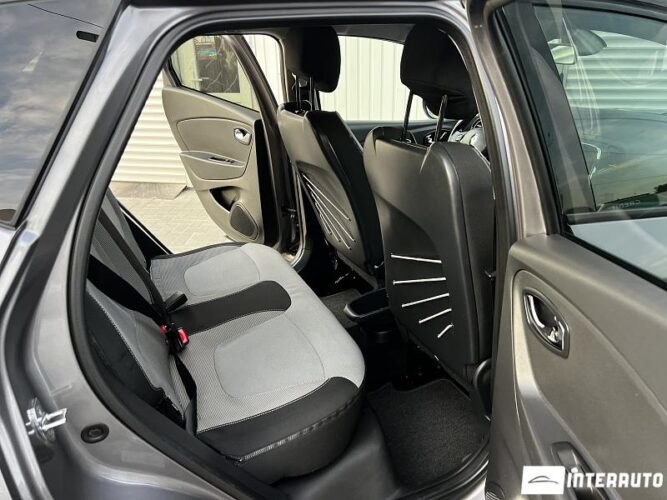 Renault Captur 37 interauto-car