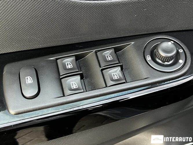 Renault Captur 42 interauto-car