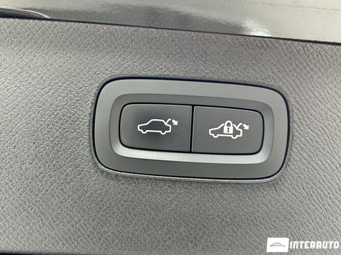 Volvo XC 90 56 interauto-car