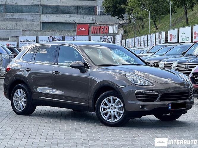 Porsche Cayenne 34 interauto-car