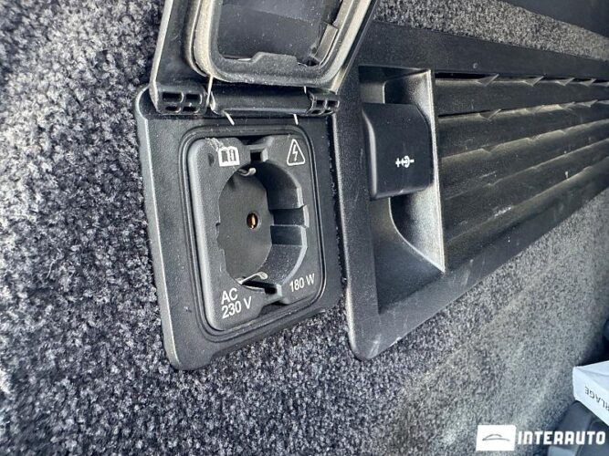 Land Rover Range Rover Vogue 53 interauto-car